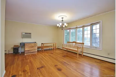 887 Stockton Road, Valley Cottage, NY 10989 - Photo 10