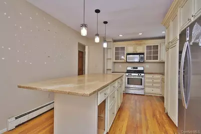 887 Stockton Road, Valley Cottage, NY 10989 - Photo 4