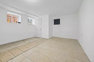 176-25 133rd Ave, Jamaica, NY 11434 - Photo 12