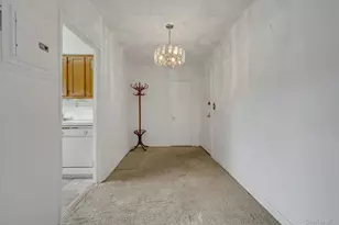 4 Bryant Crescent, White Plains, NY 10605 - Photo 2