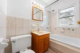 4326 Boyd Ave, Bronx, NY 10466 - Photo 8