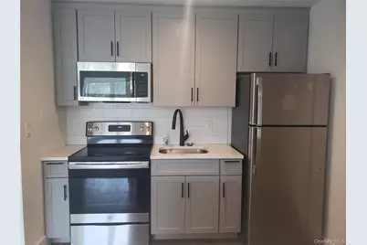 100 Mariners Way, Port Jefferson, NY 11777 - Photo 6