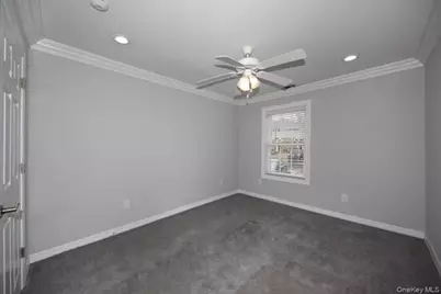 1104 Vista View Drive #1104, Farmingville, NY 11738 - Photo 6