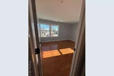 403 S Bayview Avenue, Freeport, NY 11520 - Photo 36