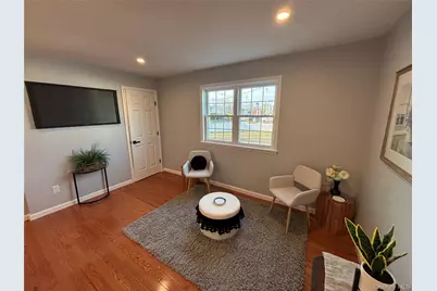 403 S Bayview Avenue, Freeport, NY 11520 - Photo 26