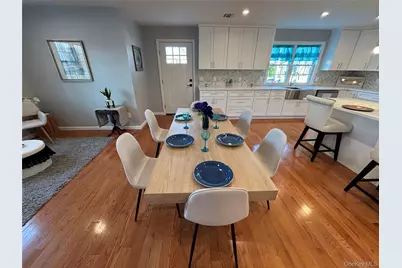 403 S Bayview Avenue, Freeport, NY 11520 - Photo 28