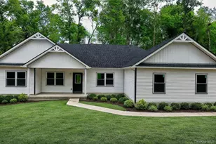 12 Black Gum Ct, Newburgh, NY 12550 - Photo 2