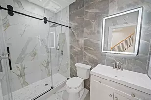 1025 Mirabelle Ave, Westbury, NY 11590 - Photo 28