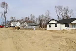 32 Tamarack Dr, Newburgh, NY 12550 - Photo 4