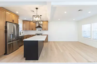 28 Locust, Bayport, NY 11705 - Photo 4