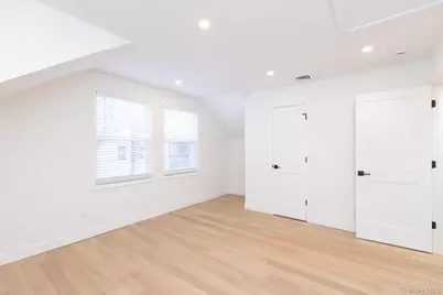 28 Locust, Bayport, NY 11705 - Photo 16