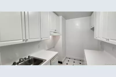 63-61 Yellowstone Boulevard #2-J, Forest Hills, NY 11375 - Photo 4