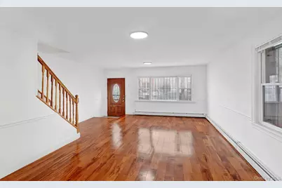 16418 109th Drive, Jamaica, NY 11433 - Photo 4