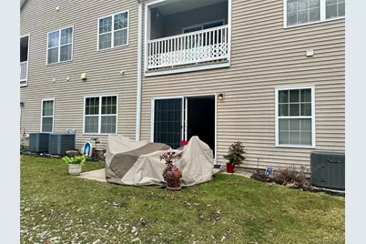 121 Wildwood Circle, Holtsville, NY 11742 - Photo 24