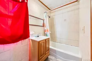 46 Peters Ave, Hempstead, NY 11550 - Photo 12