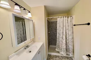 427 4th St, Greenport, NY 11944 - Photo 8