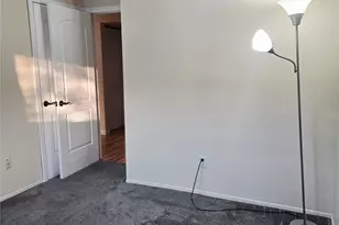 199 Pointe Cir N, Coram, NY 11727 - Photo 24