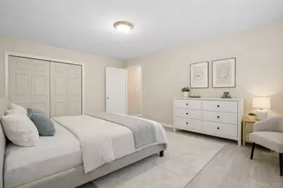 18 Granada Crescent #13, White Plains, NY 10603 - Photo 8