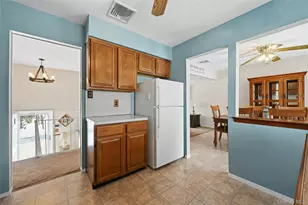 26 Charles Cir, Islip, NY 11751 - Photo 12