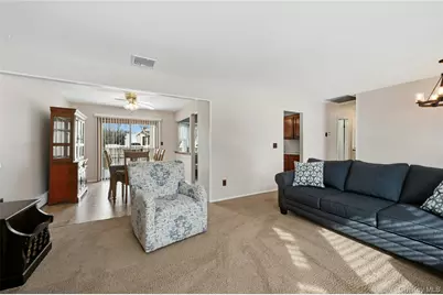 26 Charles Circle, Islip, NY 11751 - Photo 6