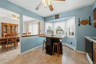 26 Charles Cir, Islip, NY 11751 - Photo 10