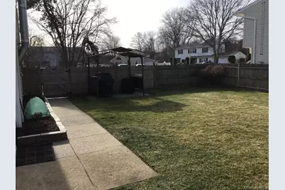 26 Charles Circle, Islip, NY 11751 - Photo 36