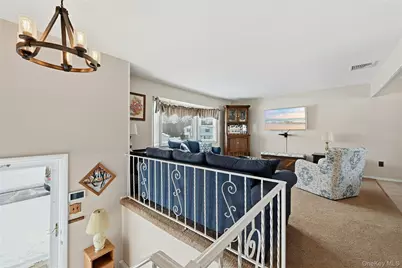 26 Charles Circle, Islip, NY 11751 - Photo 18