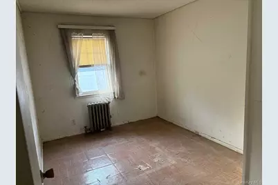 19 Lacrosse Road, Mastic Beach, NY 11951 - Photo 8