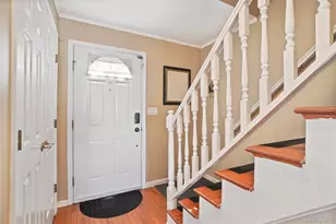 102 Clinton St, White Plains, NY 10603 - Photo 2
