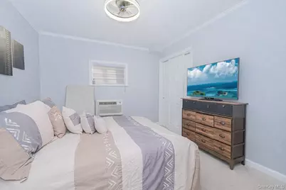 95-11 164th Avenue, Howard Beach, NY 11414 - Photo 28