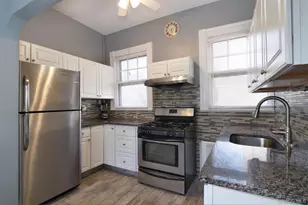 262 N Fulton Ave, Fleetwood, NY 10552 - Photo 4