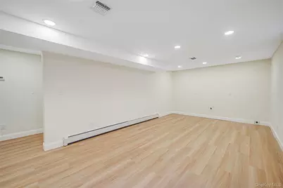 45 Oaklawn Avenue, Farmingville, NY 11738 - Photo 32