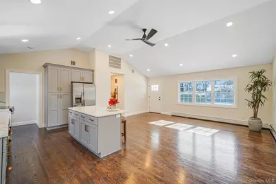 45 Oaklawn Avenue, Farmingville, NY 11738 - Photo 6