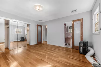 21647 Sawyer Avenue, Queens Village, NY 11427 - Photo 26