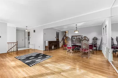 21647 Sawyer Avenue, Queens Village, NY 11427 - Photo 18