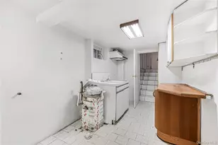 216-47 Sawyer Ave, Queens Village, NY 11427 - Photo 38