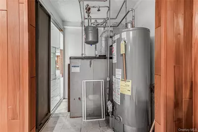 21647 Sawyer Avenue, Queens Village, NY 11427 - Photo 40