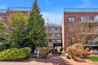 20 Canterbury Road #2C, Great Neck, NY 11021 - Photo 1