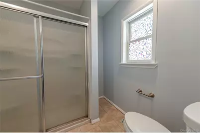 71 Community Road, Bay Shore, NY 11706 - Photo 8