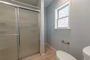 71 Community Rd, Bay Shore, NY 11706 - Photo 8