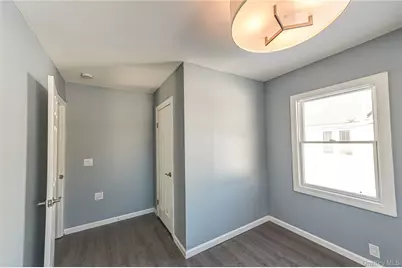 71 Community Road, Bay Shore, NY 11706 - Photo 18