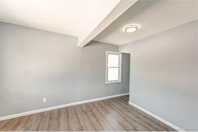 71 Community Road, Bay Shore, NY 11706 - Photo 14