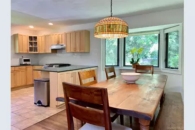 98 Hands Creek Road, East Hampton, NY 11937 - Photo 12