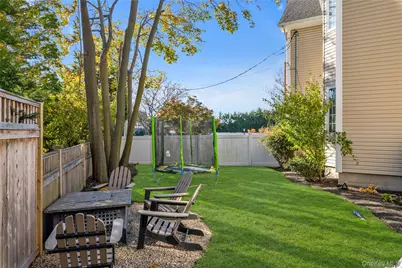 115 Lincoln Avenue, Rockville Centre, NY 11570 - Photo 24