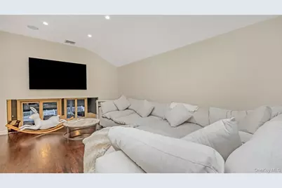 2876 Shore Road, Bellmore, NY 11710 - Photo 24