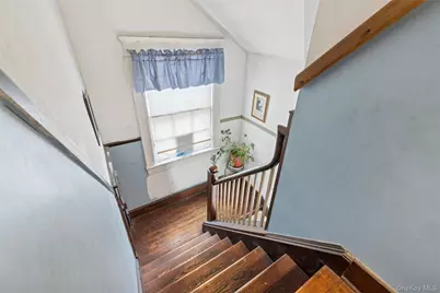 73 Redmond Avenue, Bay Shore, NY 11706 - Photo 10