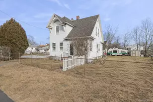 73 Redmond Ave, Bay Shore, NY 11706 - Photo 14