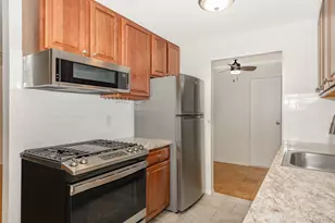 1233 Melville Rd, East Farmingdale, NY 11753 - Photo 12