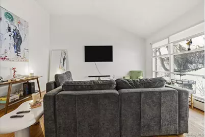 72 Park Ave Terrace, Yonkers, NY 10703 - Photo 8