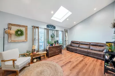 110 Dare Road, Selden, NY 11784 - Photo 12